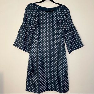 🎉SALE-FINAL PRICE🎉 NWT Banana Republic Navy Paisley Ruffle Dress